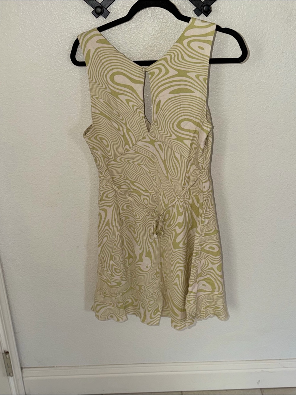 Roark Green White Abstract Swirl V-Neck Mini Dress Size Small - Picture 4 of 5